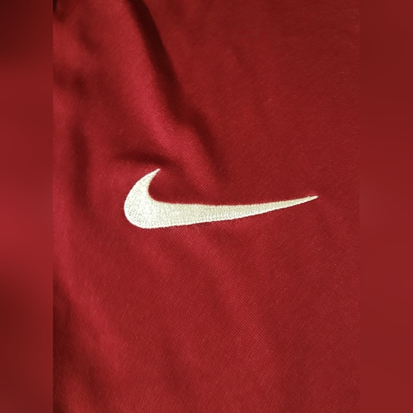 Nike - Dri Fit Red T-Shirt- Size Large - Picture 2 of 6